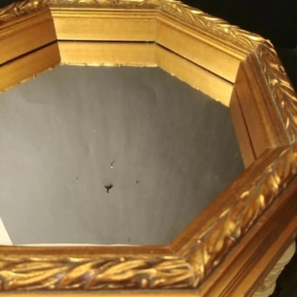 Vtg BOMBAY Octagonal Gilded Wooden Ornate Mirror Wall Hanging 17”